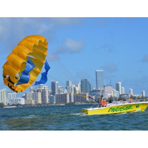 Parasailing in Miami